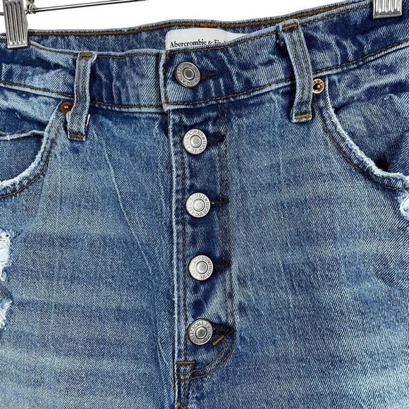 Abercrombie & Fitch Ultra High Rise Mom Curve Love Denim Shorts in Blue Size 32 - Picture 4 of 9
